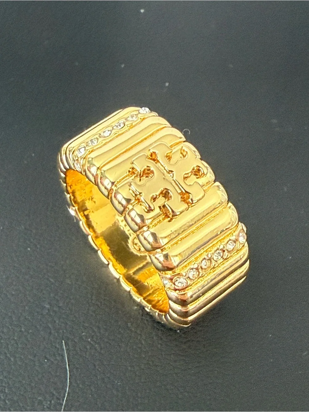 Tory Burch | Gold Logo Ribbed Crystal Accent Ring | Size 8
